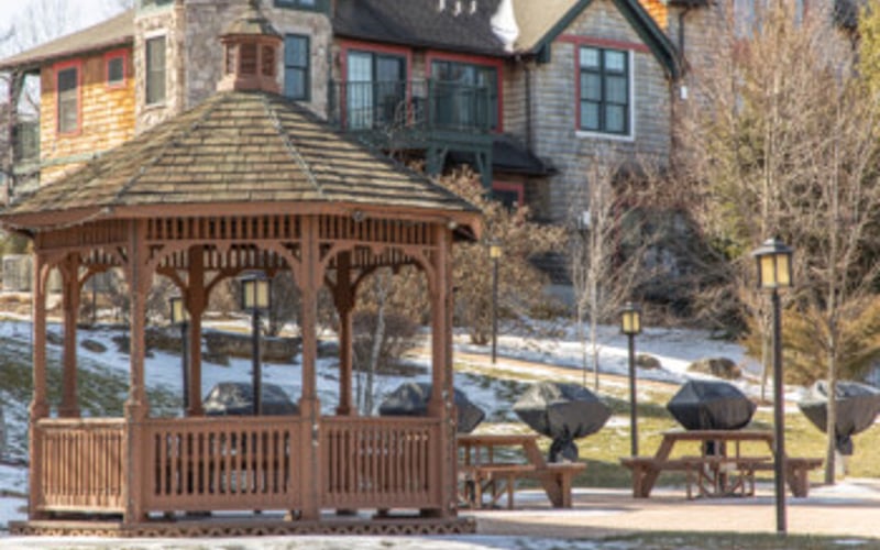 Gazebo and grills at Condos at the Creek